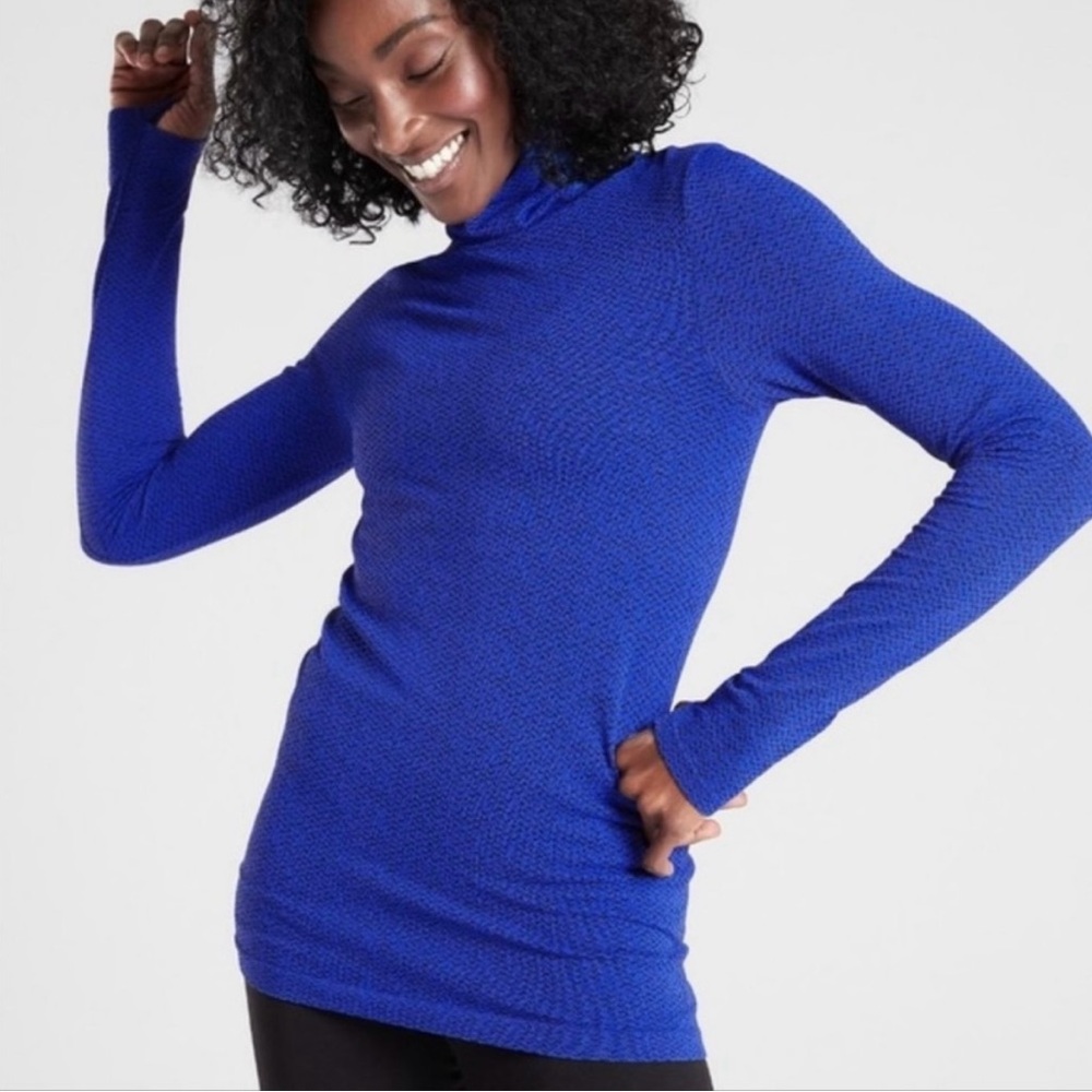 Athleta Flurry Base Layer Turtleneck